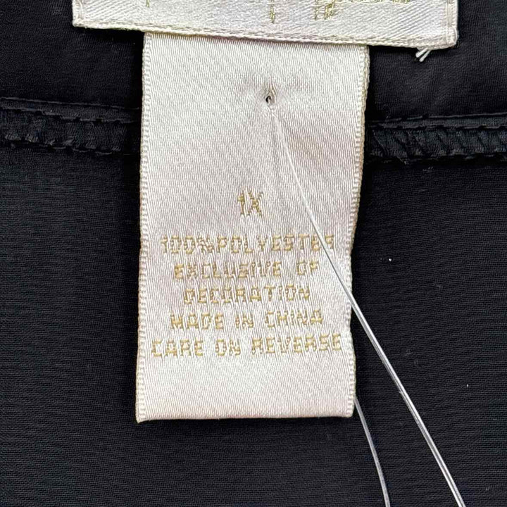 Size 1X Black Shirt