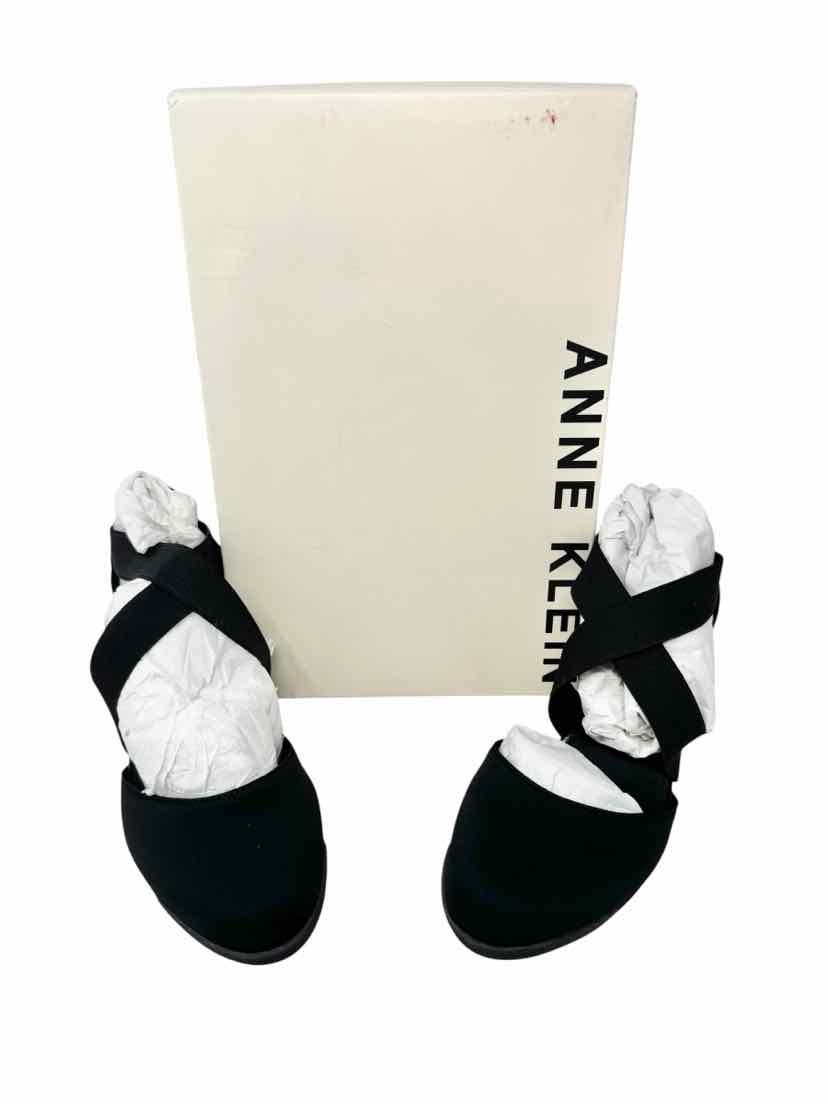 Shoe Size 7 Anne Klein Black Pumps