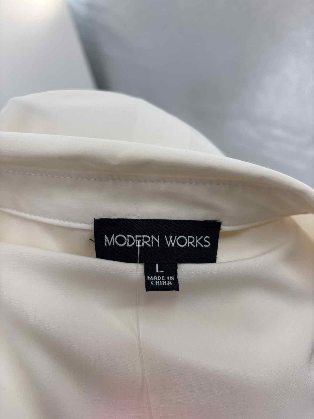 Size L Cream Shirt
