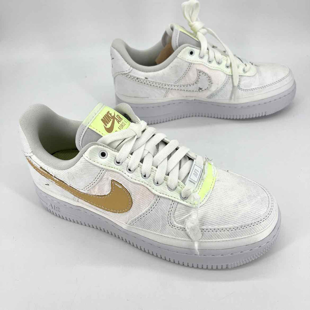 Shoe Size 6.5 Nike White Sneakers
