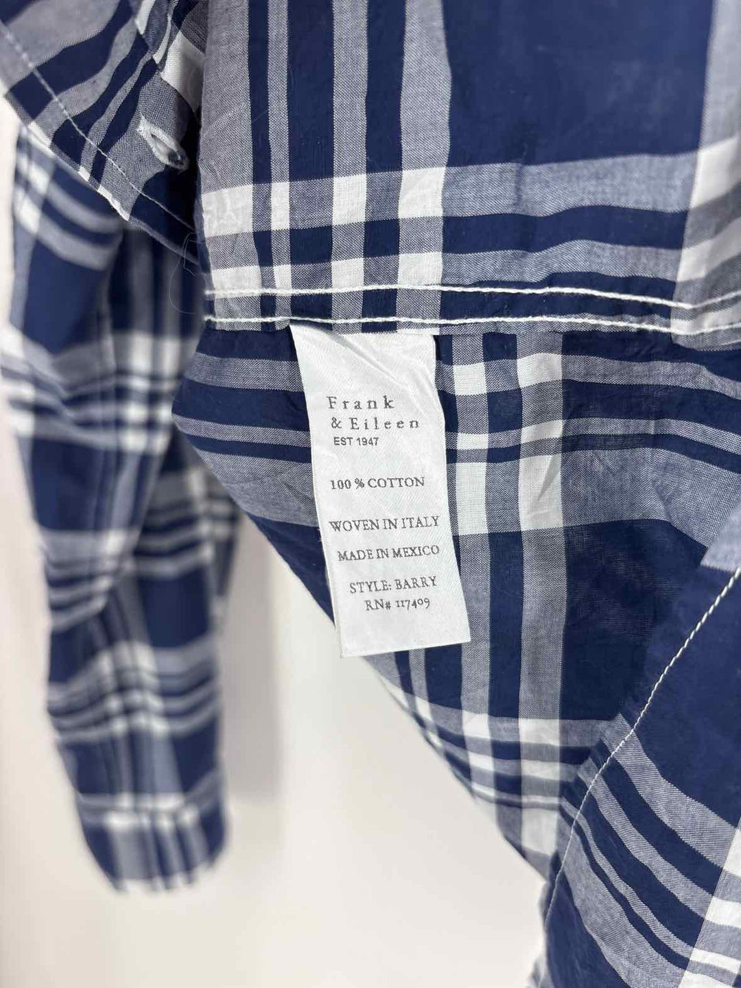 Size M FRANK & EILEEN Navy Print Shirt
