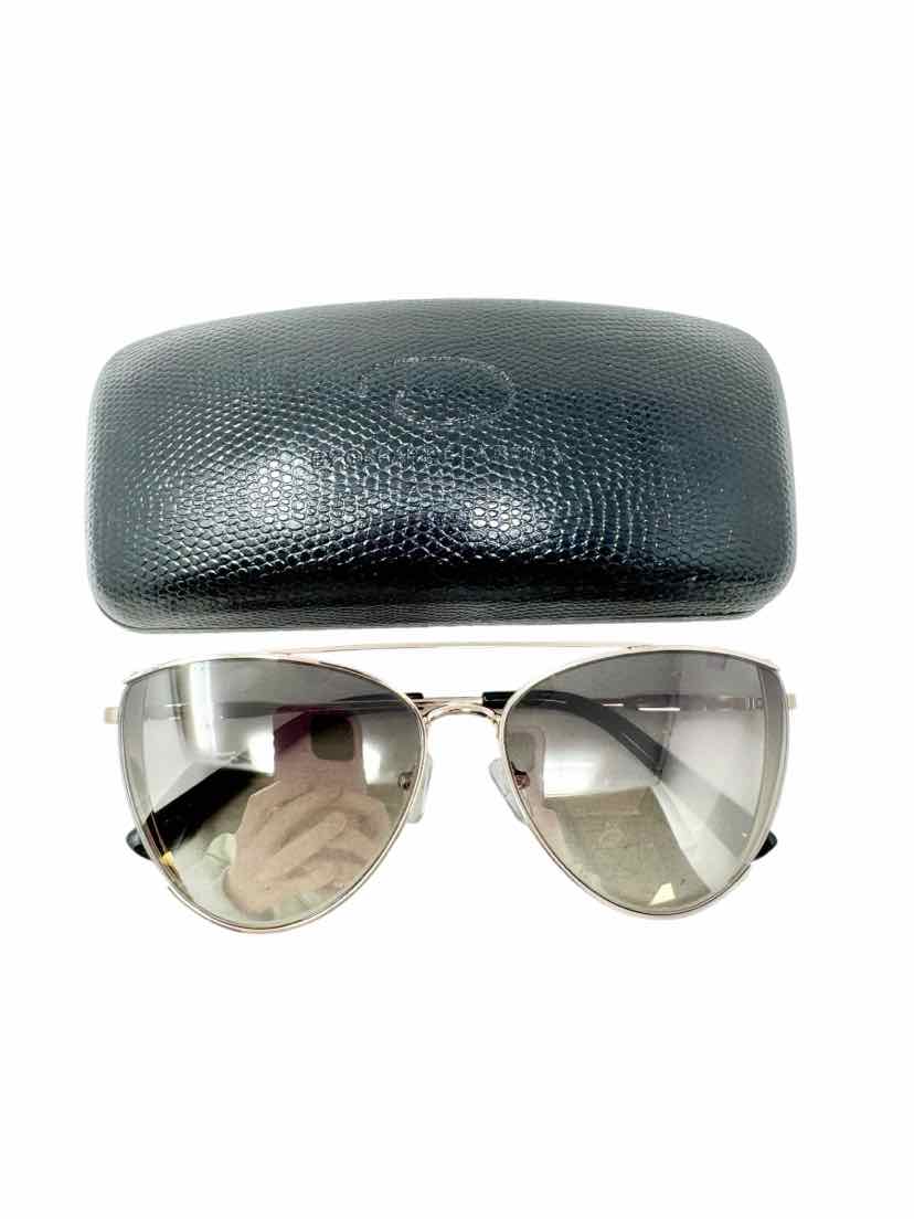 OSCAR DE LA RENTE Sunglasses