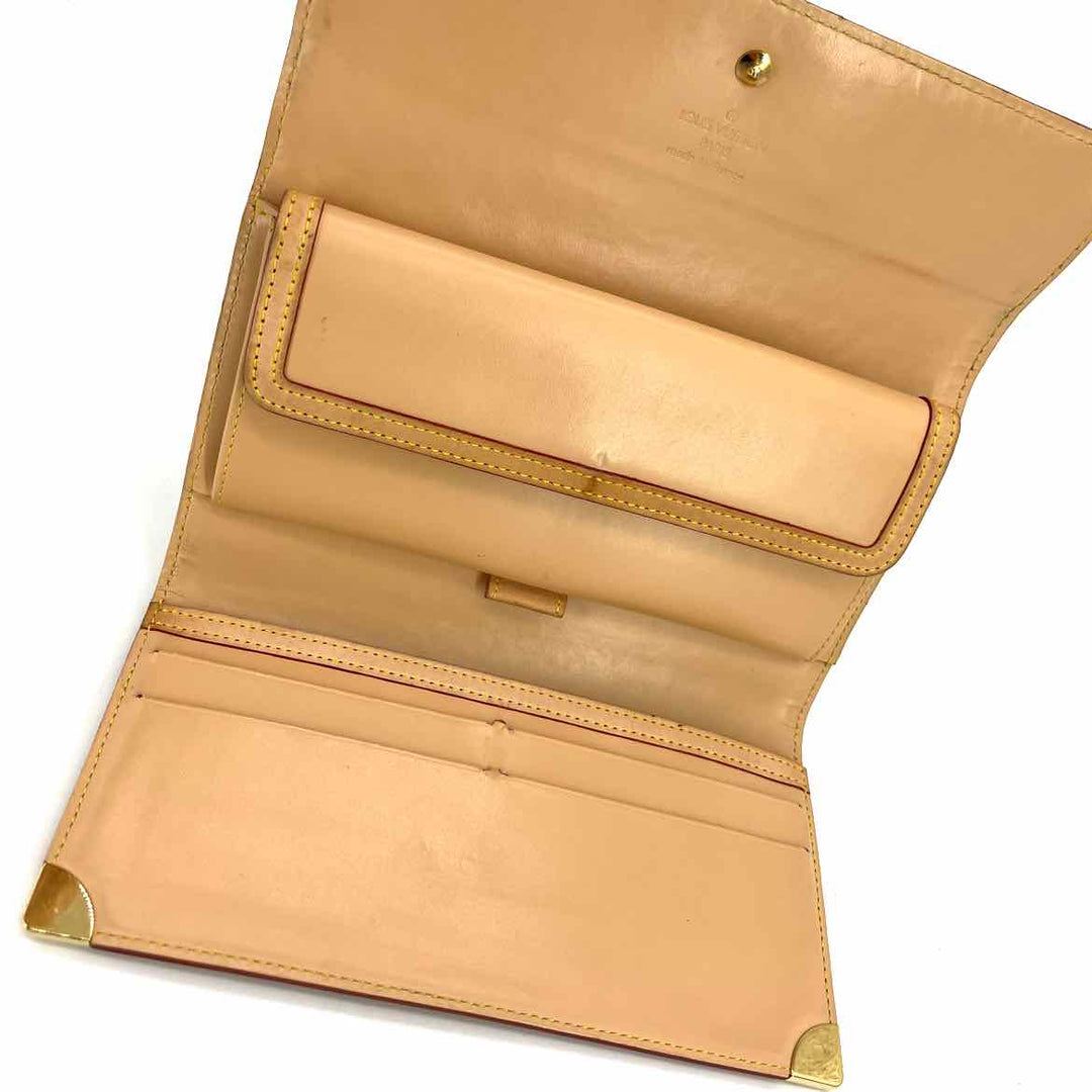 Louis Vuitton Luxury - Wallet