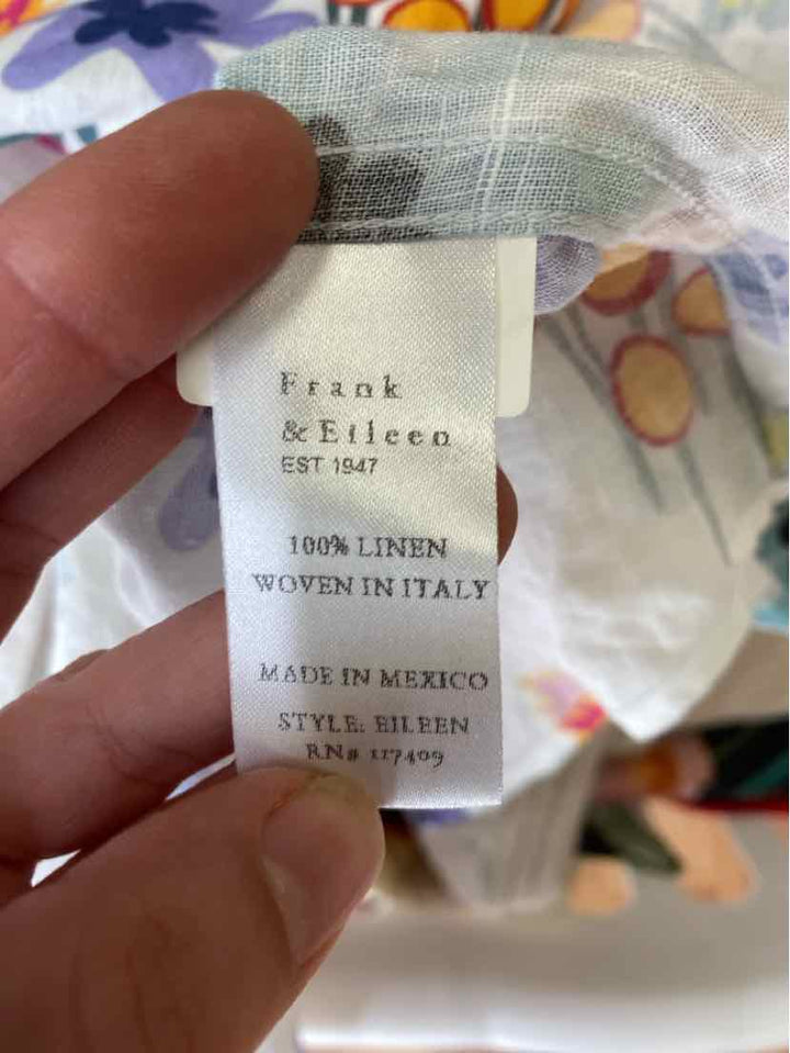 Size XL FRANK & EILEEN White Print Shirt