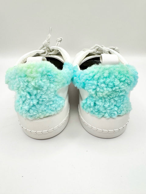 Shoe Size 9 White Leather Sneakers