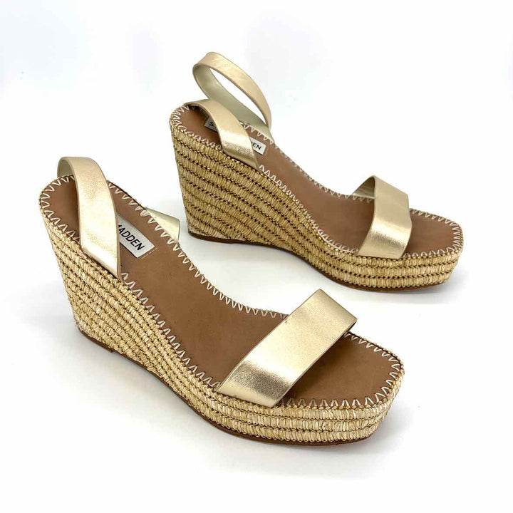 Shoe Size 8 Steve Madden Gold Sandals