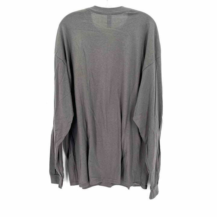 Size 2X Gray Shirt