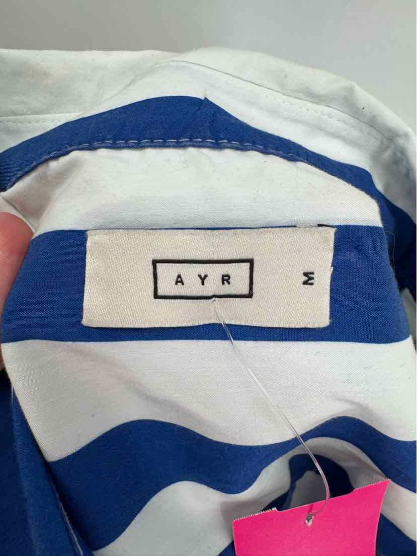 Size M Blue Print Shirt
