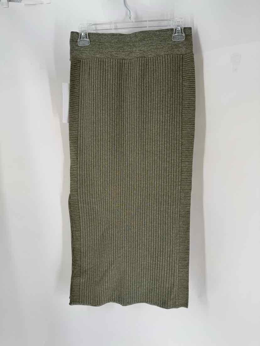 Size S Athleta Green Skirt
