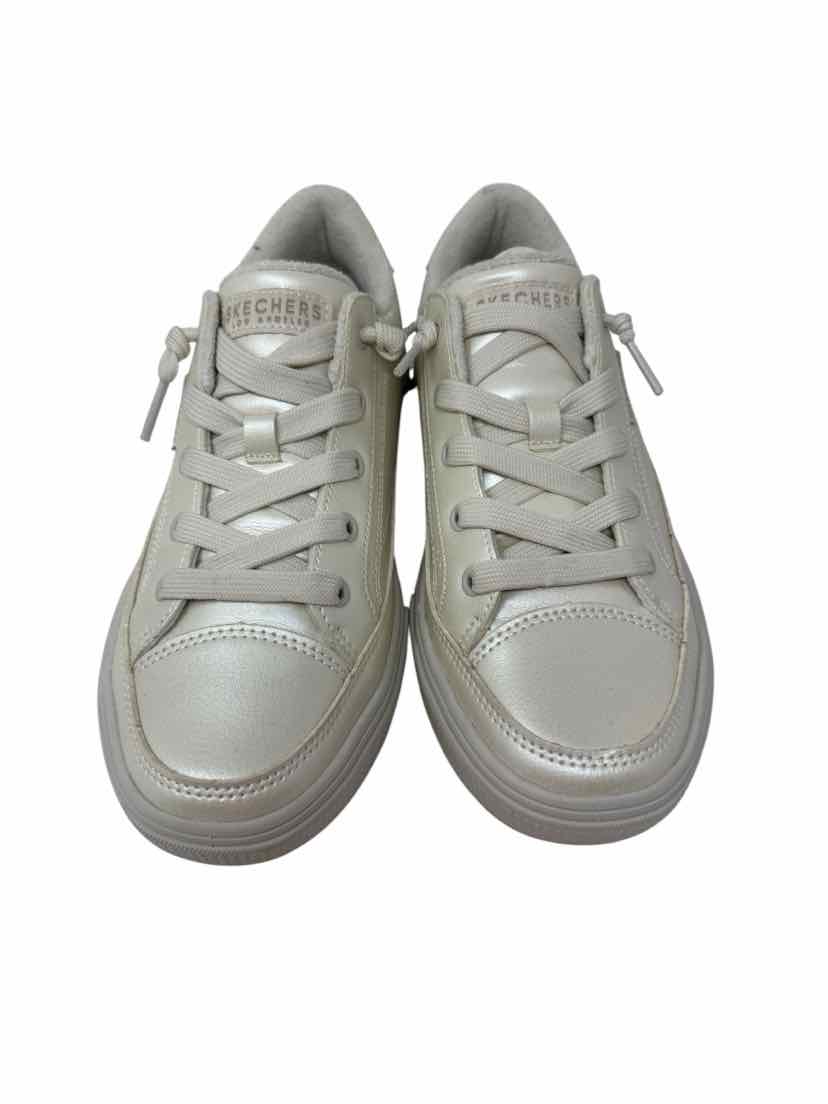 Shoe Size 7 Sketchers Cream Sneakers