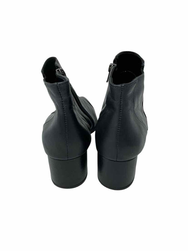 Shoe Size 7 Black Leather Boots