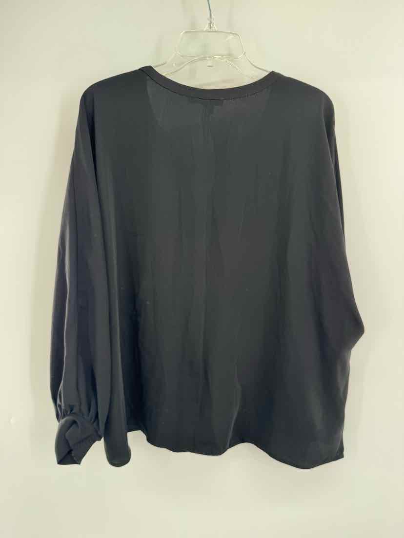 Size 1X Chico's Black Shirt