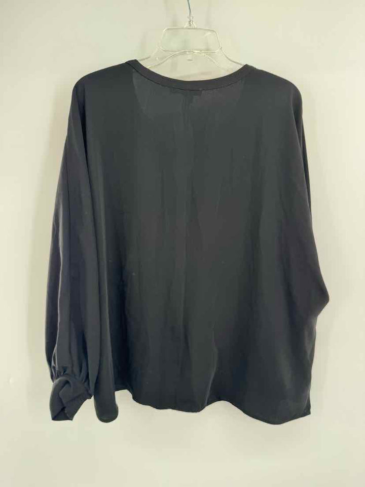 Size 1X Chico's Black Shirt