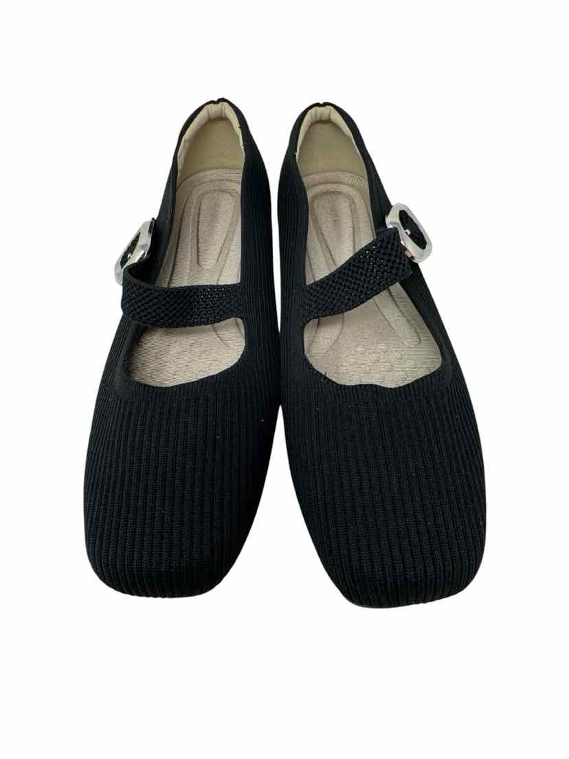 Shoe Size 38 Black Flats
