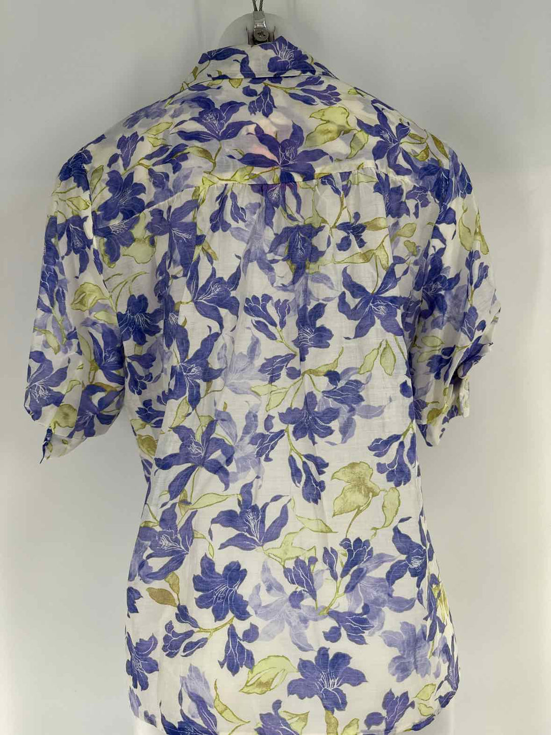 Size M Vince Camuto Purple Print Shirt