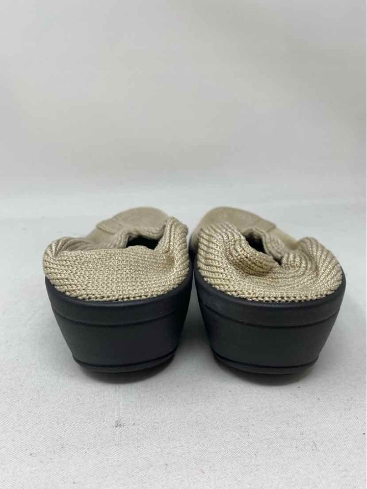 Shoe Size 40 Tan Flats