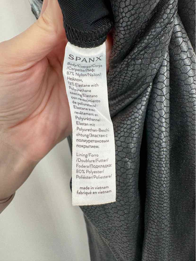 Size M SPANX Black Pants