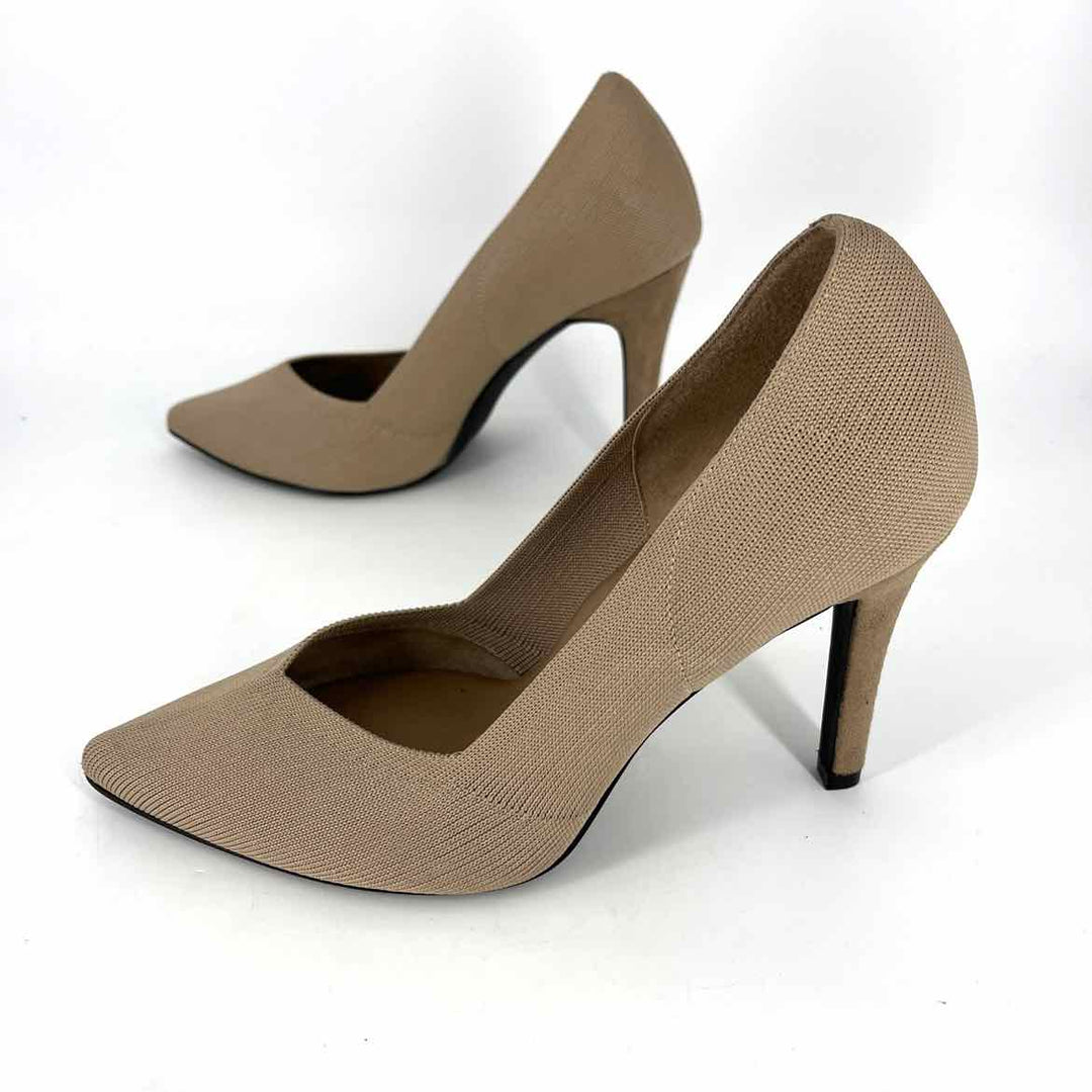 Shoe Size 8 MIA Nude Pumps