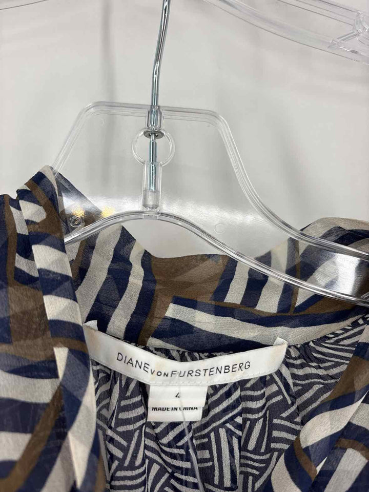 Size 4 DIANE VON FURSTENBERG Navy Print Shirt