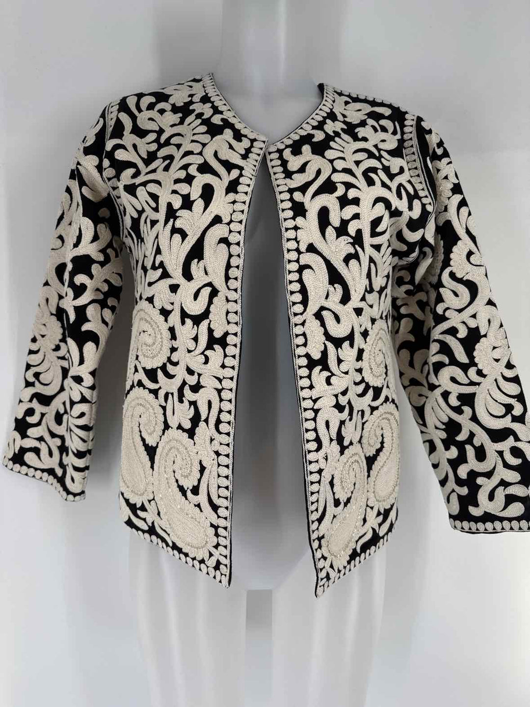 Size One Size White Print Jacket