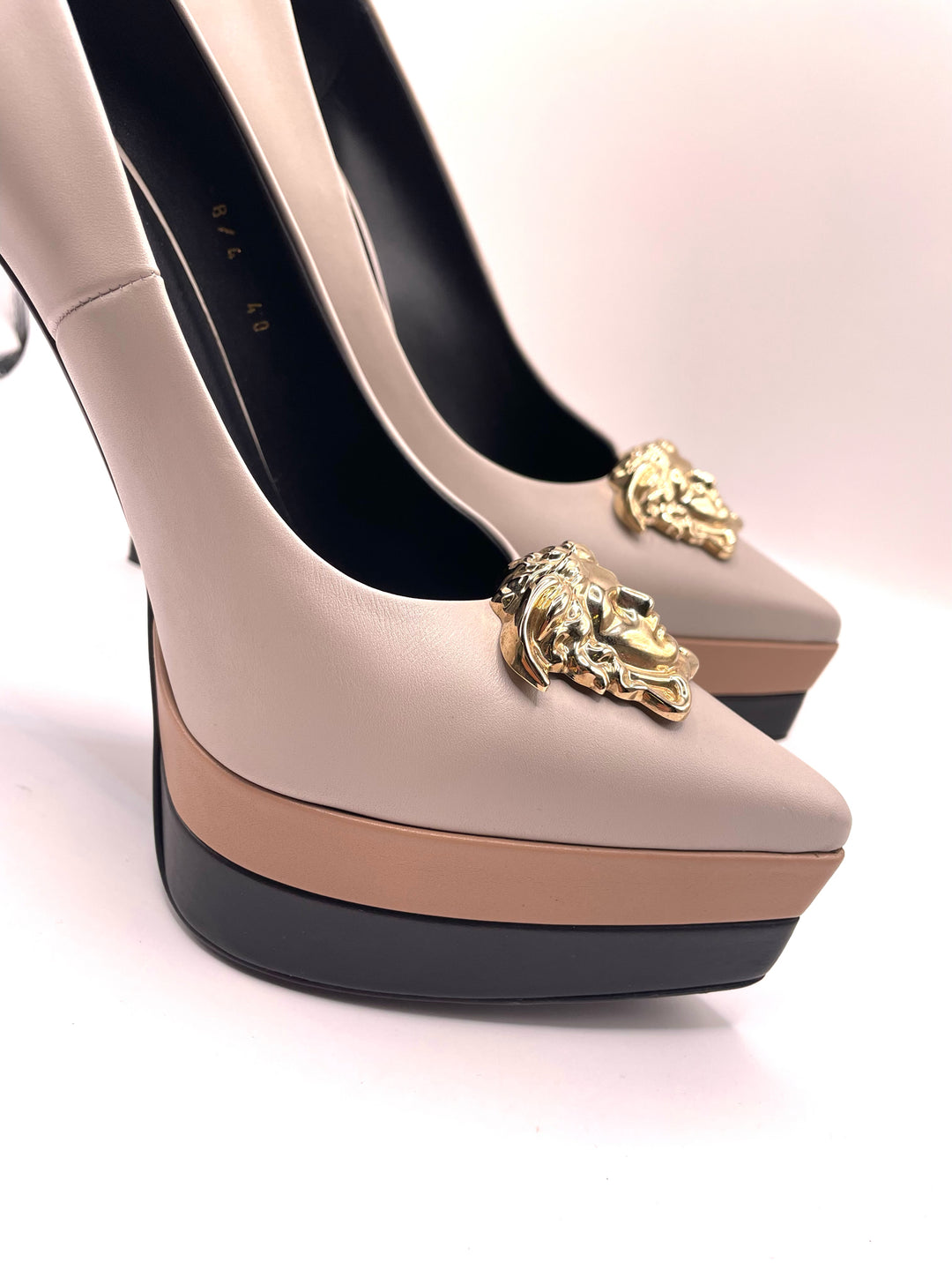 Shoe Size 40 Versace Gray Leather Luxury - Pumps