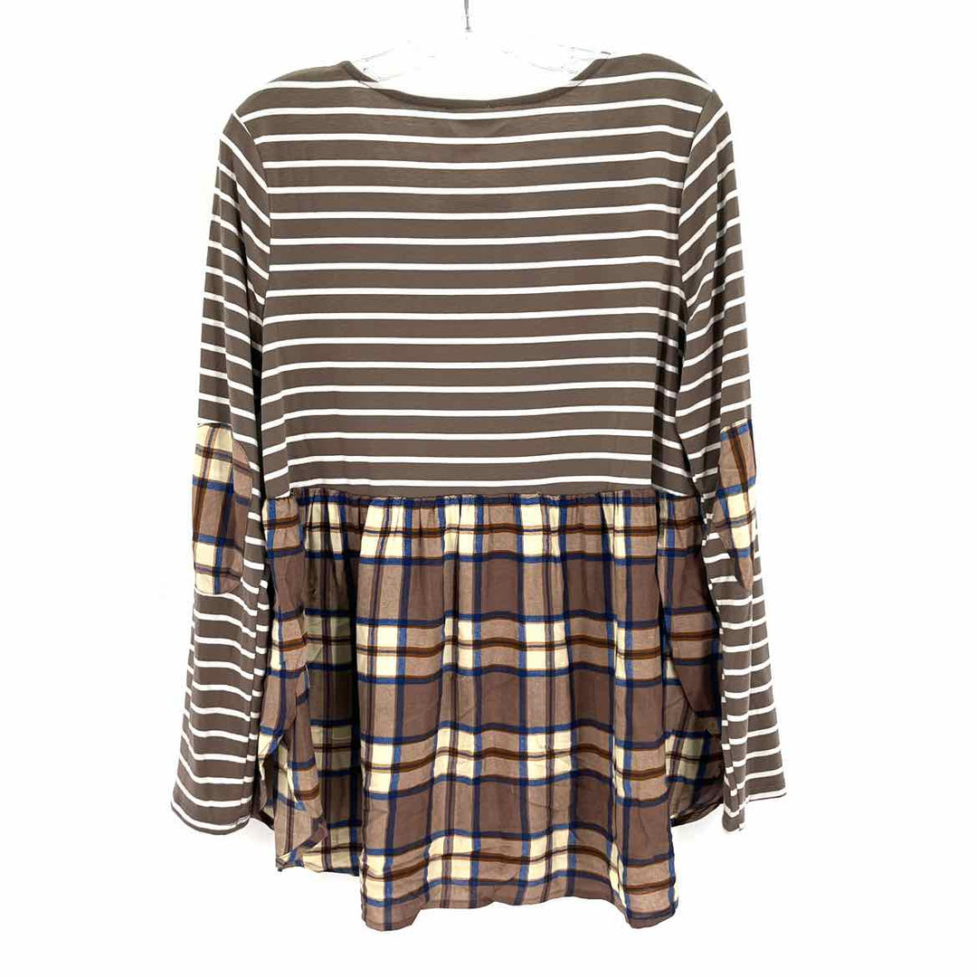 Size L Umgee Multi-Color Knit Shirt