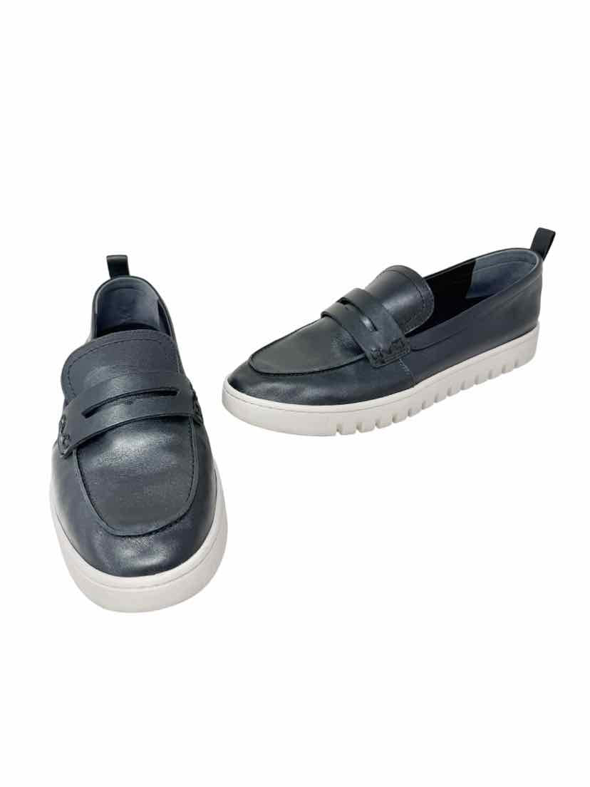 Shoe Size 10 VIONIC Black Loafers