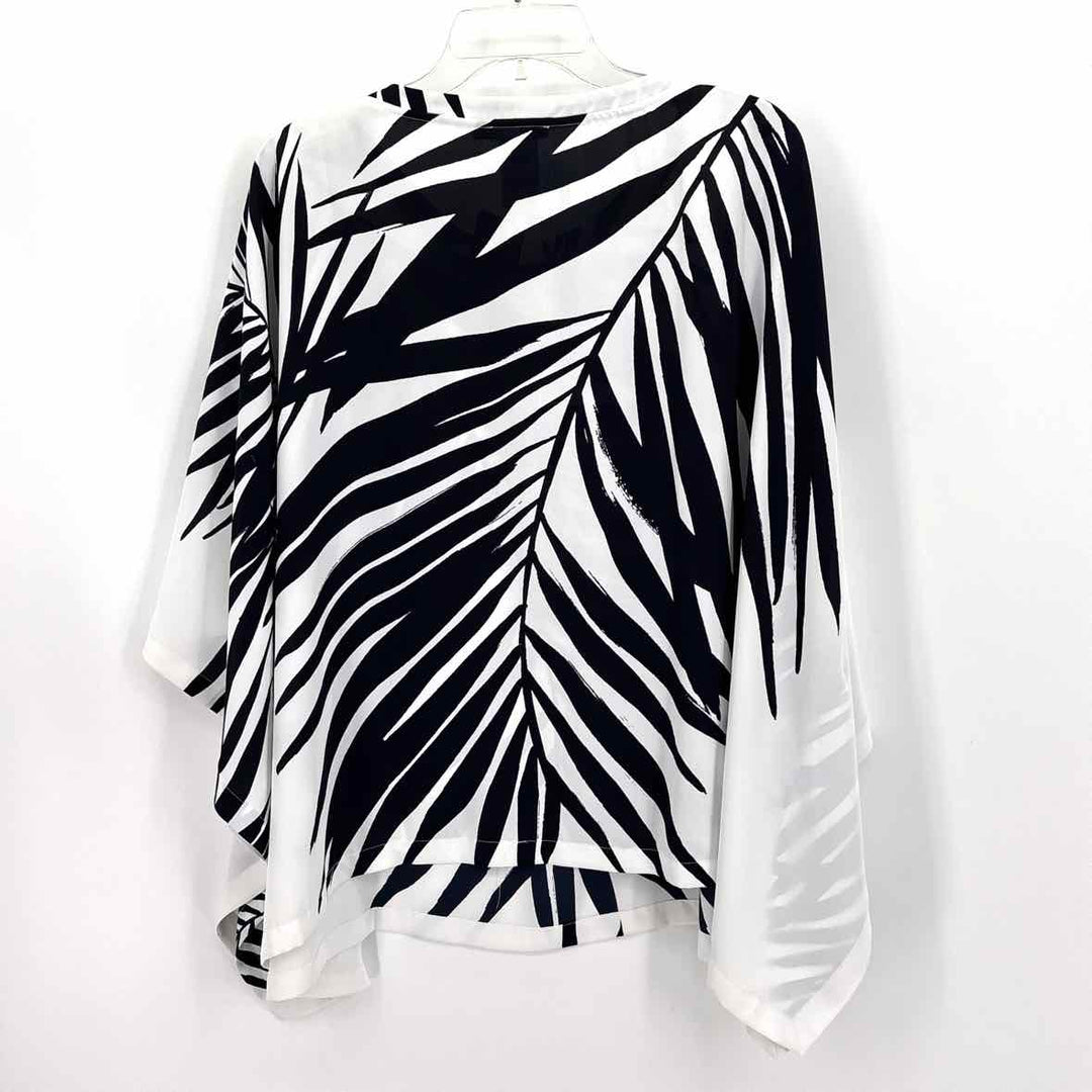Size M Chico's Multi-Color Shirt
