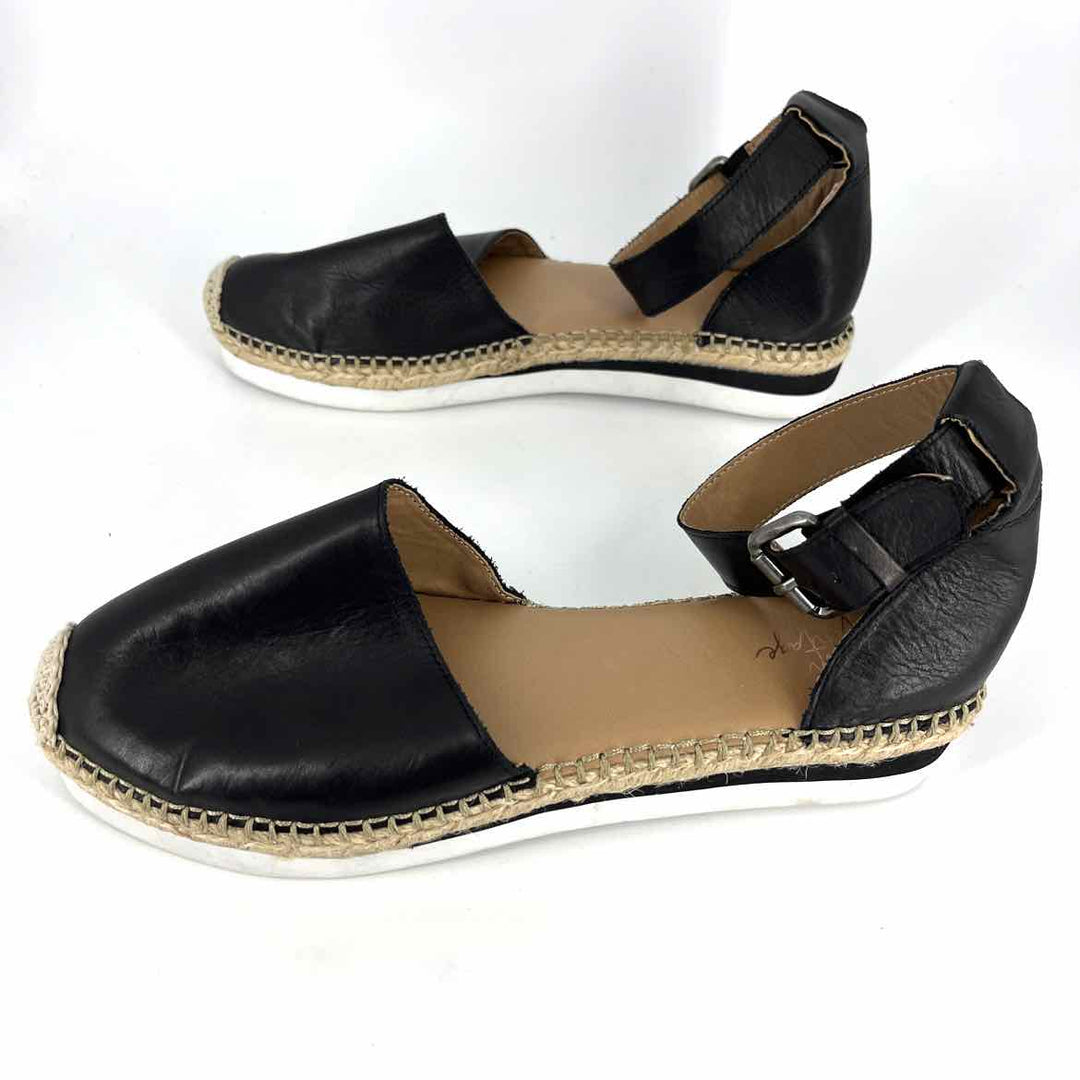 Shoe Size 10 CROWN VINTAGE Black Flats