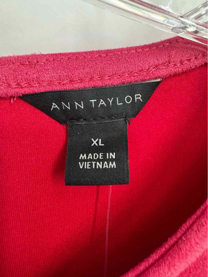 Size XL Ann Taylor Fuschia Shirt