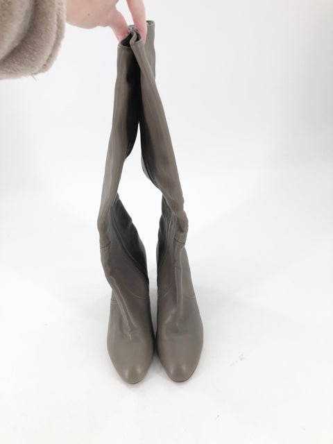 Shoe Size 7.5 ELIE TAHARI Gray Boots