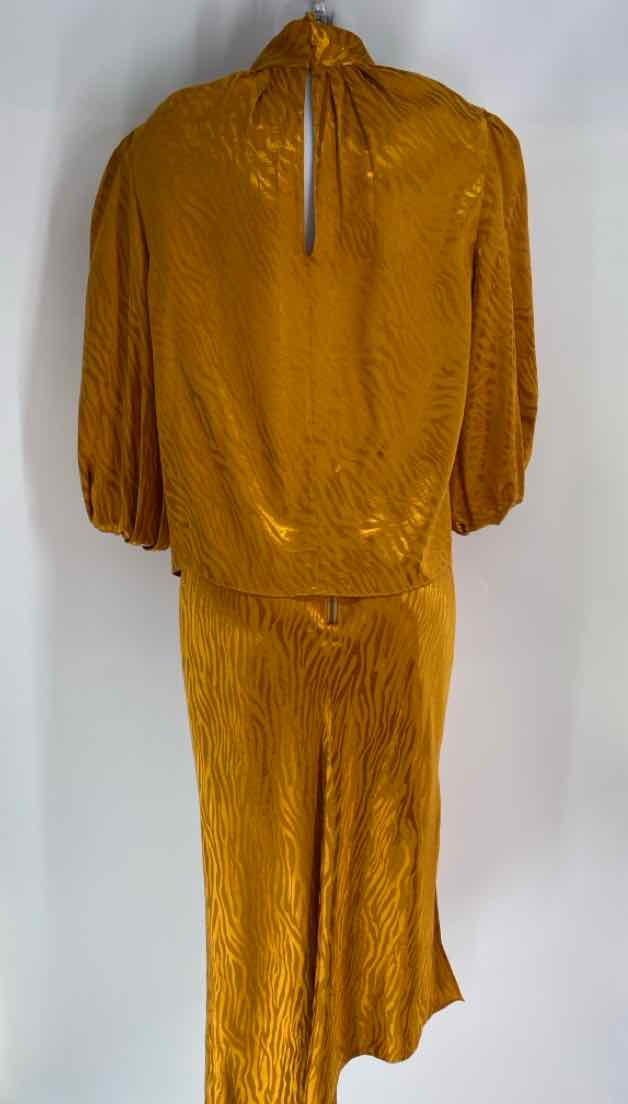 Size 8 Alice + Olivia Mustard Silk 2 PC Dress