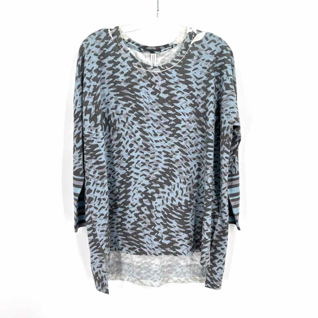 Size L Blue Print Sweater