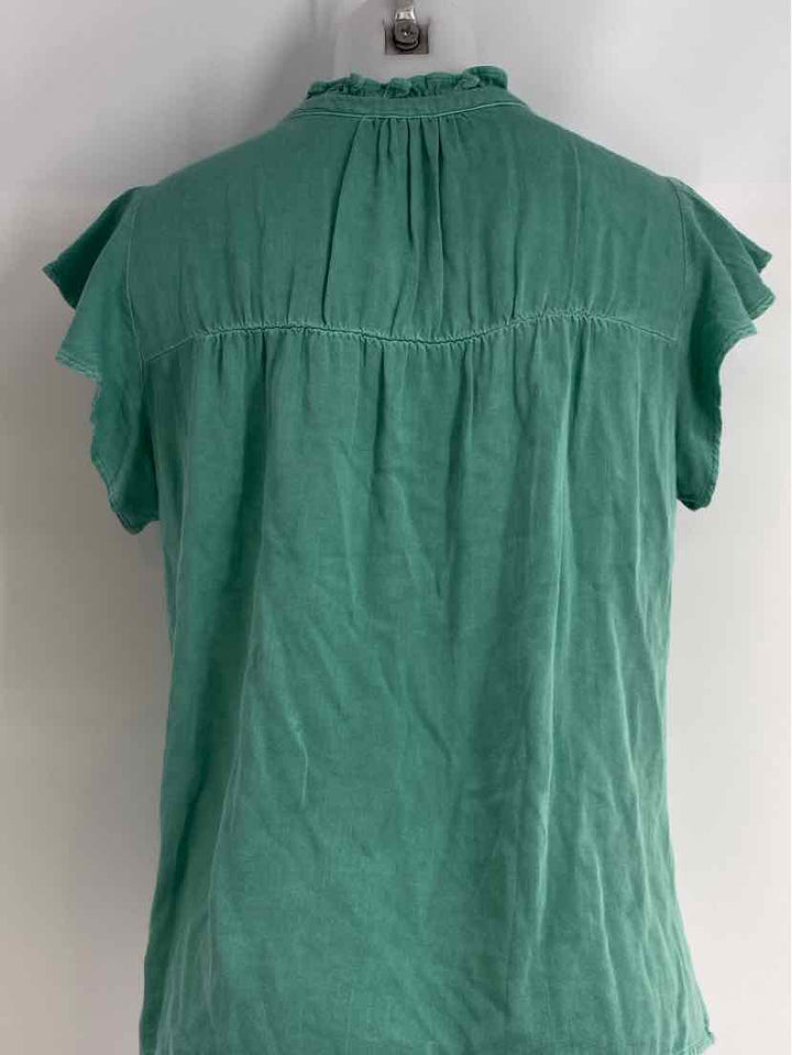 Size S EVEREVE Green Shirt