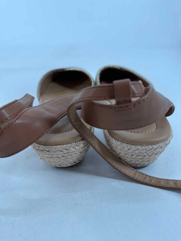 Shoe Size 8.5 KELLY & KATIE Tan Sandals