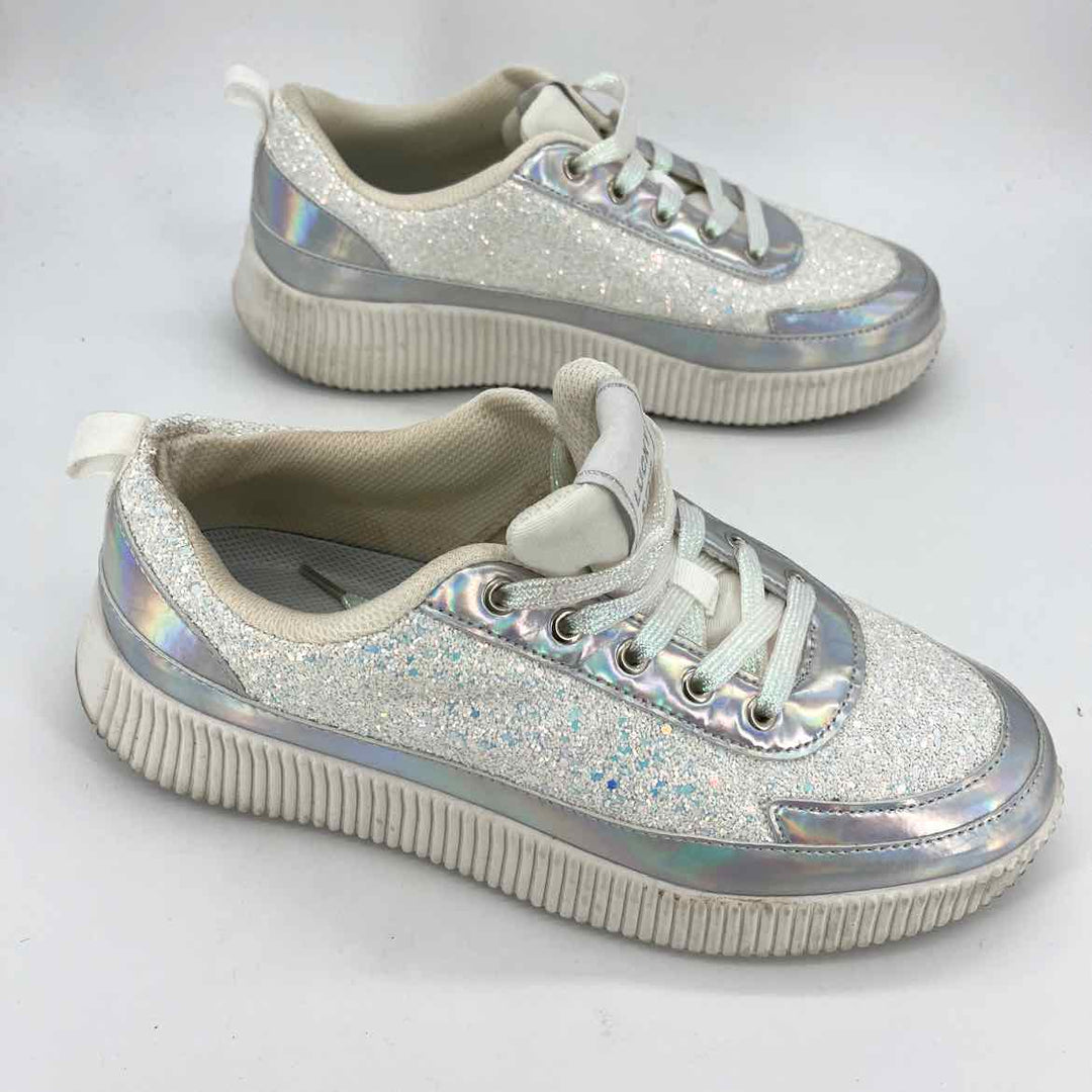 Shoe Size 11 White Sneakers
