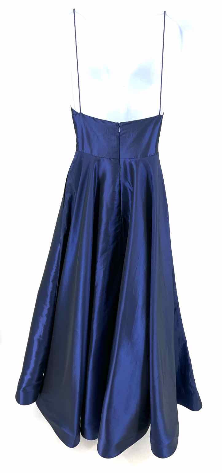 Size 0 SHERRI HILL Navy Dress
