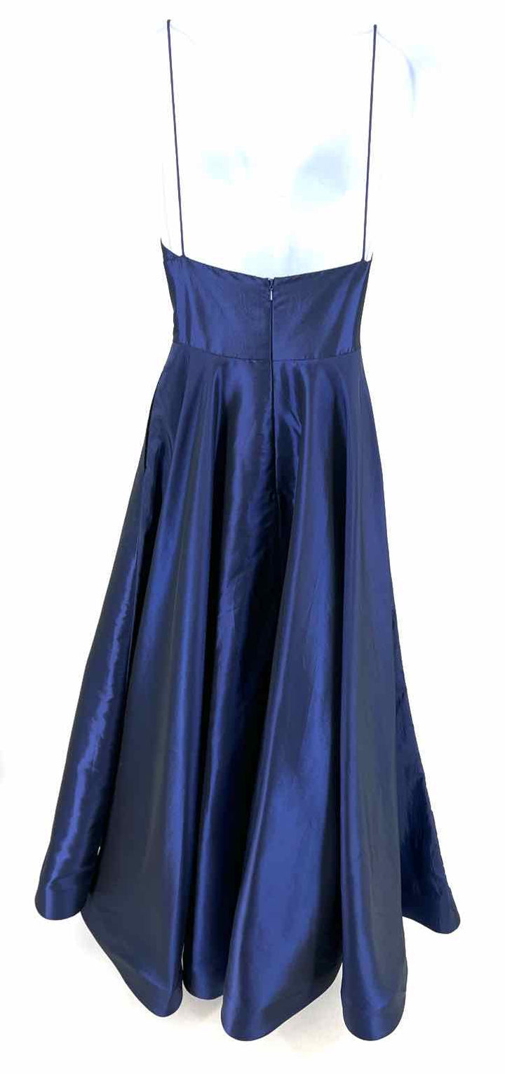 Size 0 SHERRI HILL Navy Dress