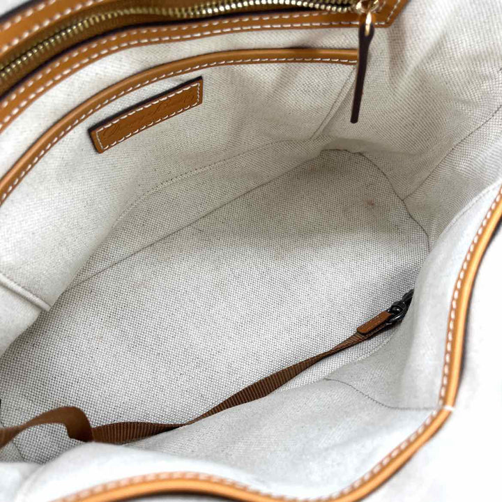 Dooney & Bourke Purse
