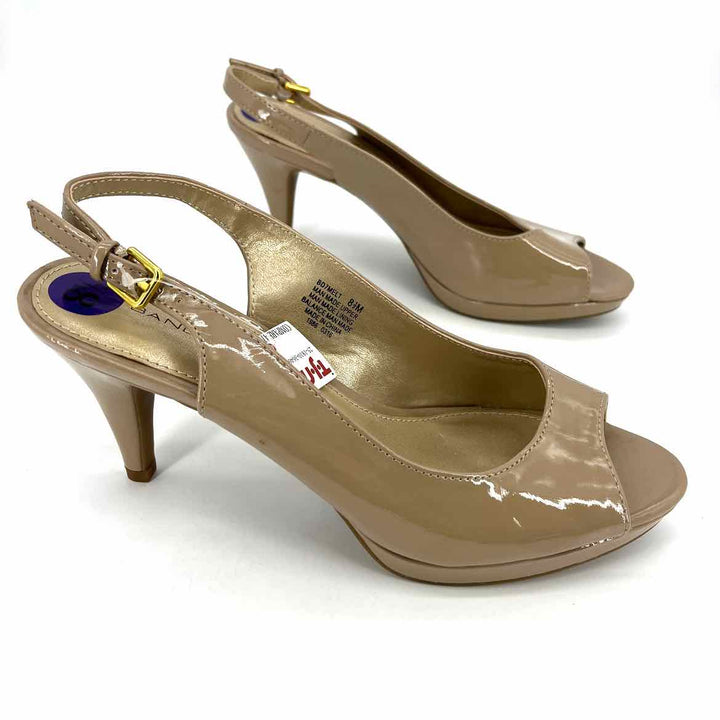 Shoe Size 8.5 Bandalino Tan PATENT Sandals