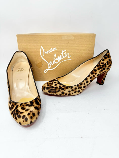Shoe Size 42 CHRISTIAN LOUBOUTIN Tan Luxury - Pumps