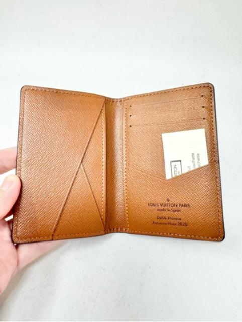 Louis Vuitton Luxury - Wallet