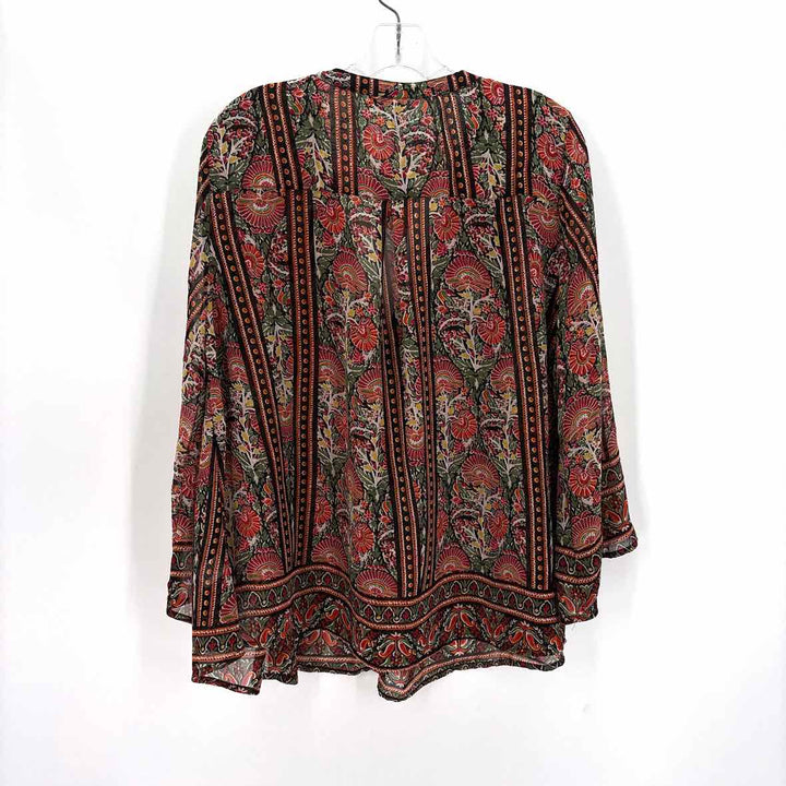 Size XL NEW DIRECTION Multi-Color Shirt