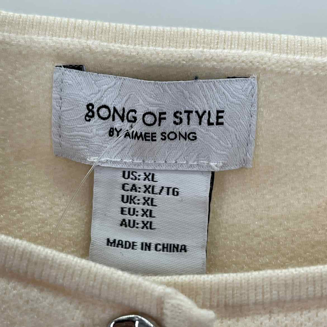 Size XL Cream Knit Vest