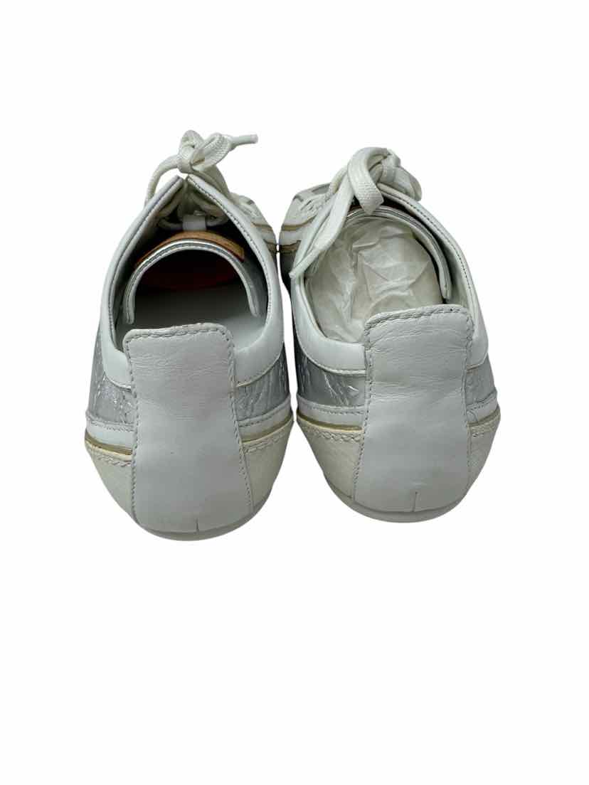 Shoe Size 38 Louis Vuitton Silver Leather Luxury - Sneakers
