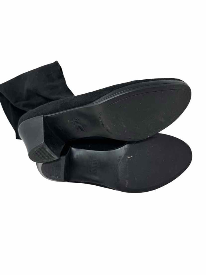 Shoe Size 7.5 MUNRO Black Suede Boots