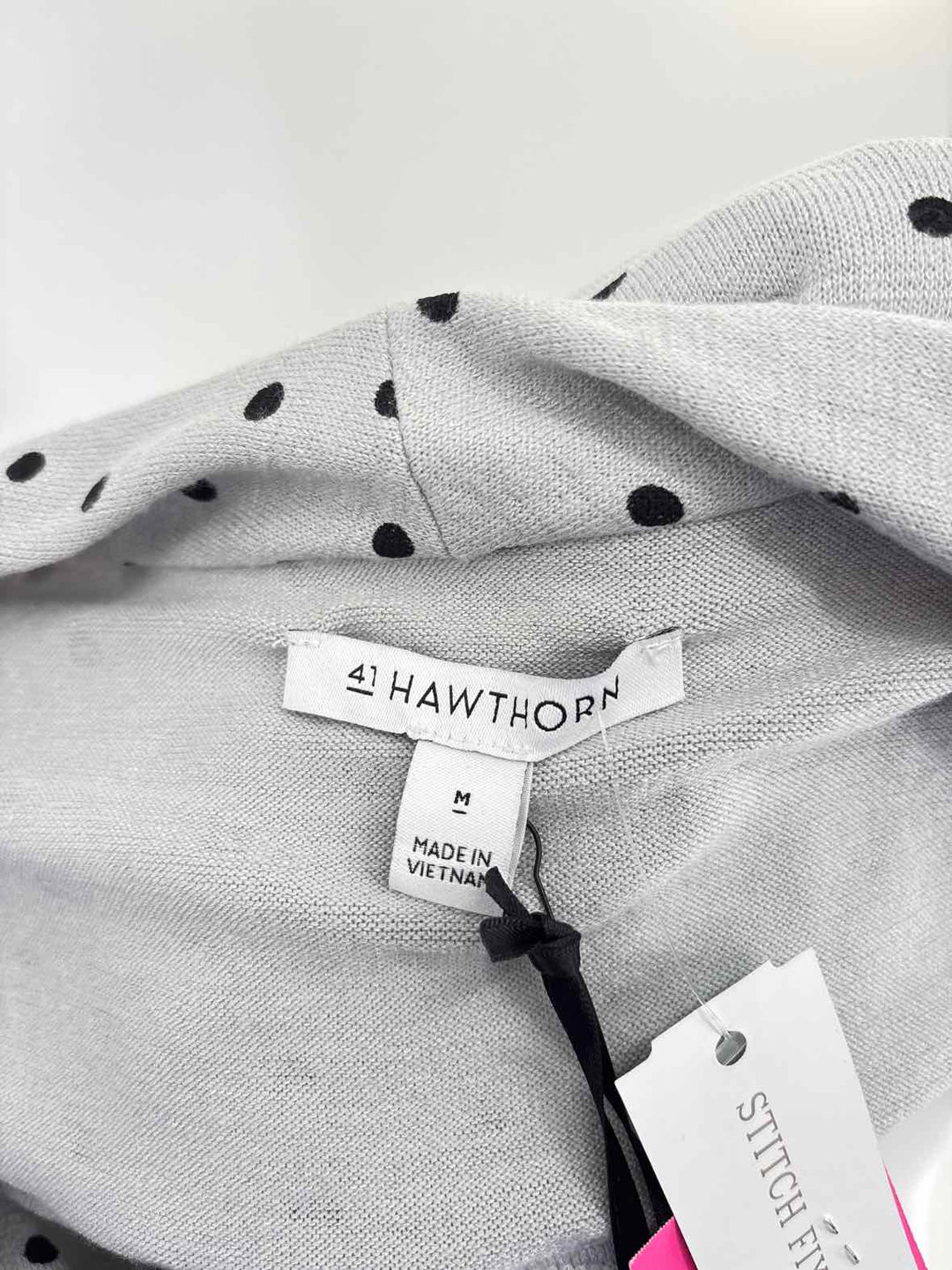 Size M 41 HAWTHORN Gray Shirt