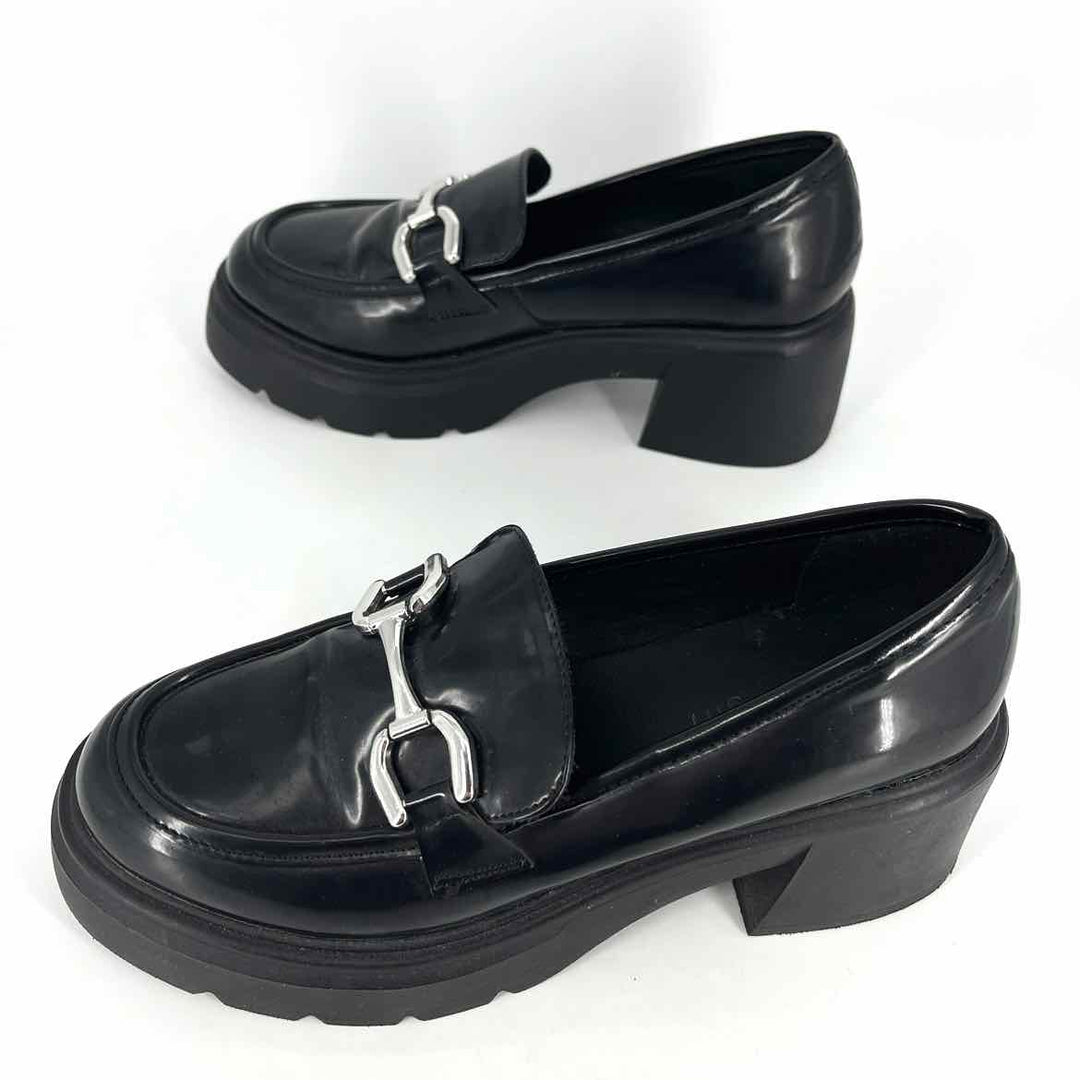 Shoe Size 6.5 MADDEN GIRL Black Loafers