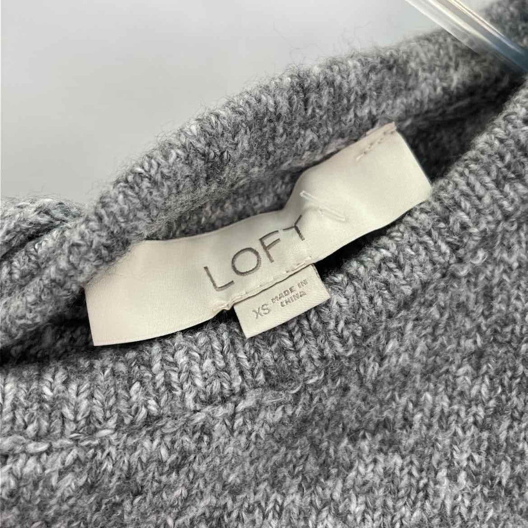 Size XS Ann Taylor Gray Sweater