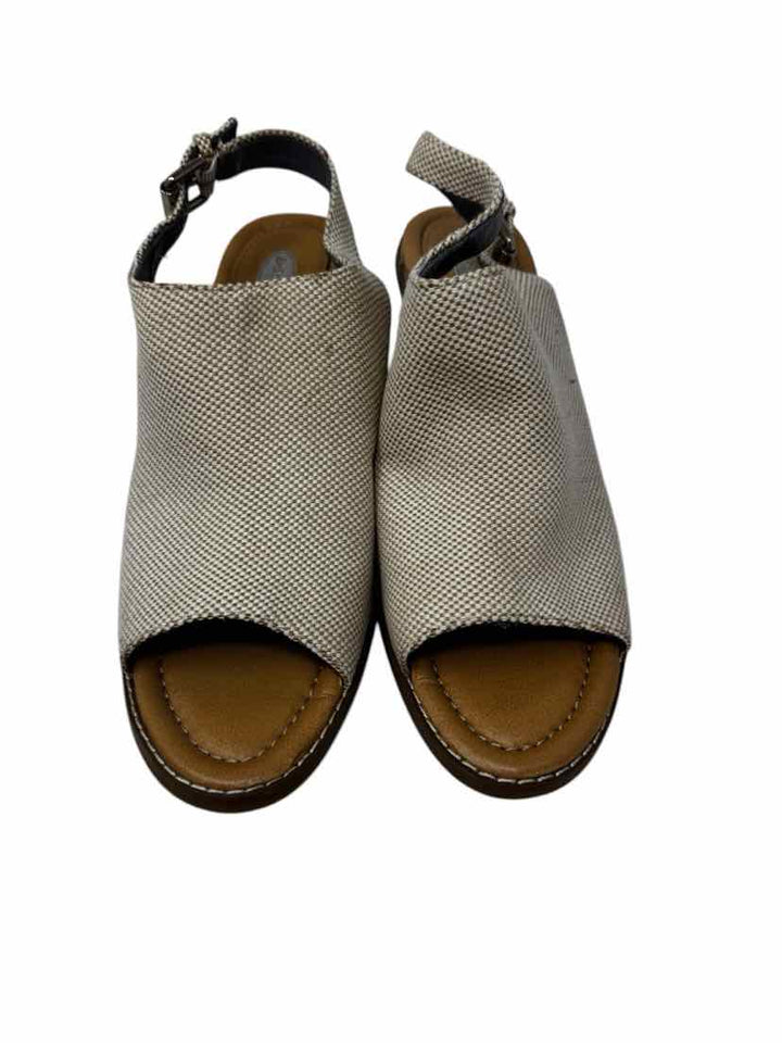 Shoe Size 9.5 dr scholls Tan Sandals